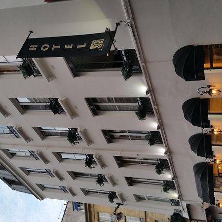 巴黎圣奥纳勒酒店 外观 照片